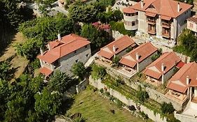 Τα Πέτρινα